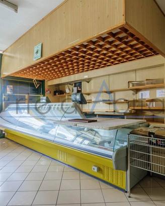 Attività / Licenza di 150 m² con 2 locali a San Pi