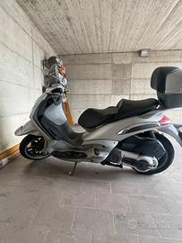 Piaggio beverly 500