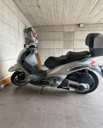 Piaggio beverly 500