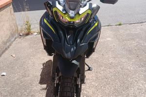 Benelli Trk 702 x