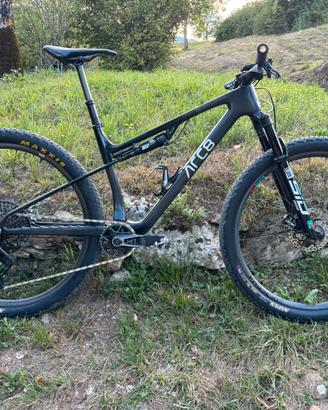 Arc8 evolve fs M