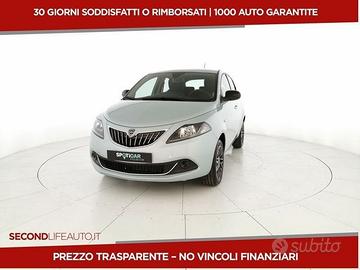 Lancia Ypsilon My24 1.0 Firefly 70 CvStart&St...