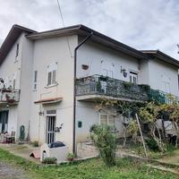 Casa indipendente 280 mq con terreno di mq 5000