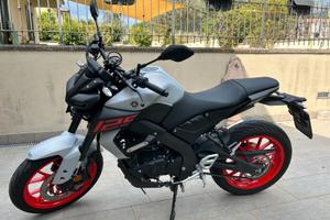 Yamaha MT125 2020 – 4.800 km – Full Akrapovic