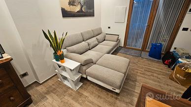 DIVANO 4 POSTI POLTRONESOFÀ  CON POUF 