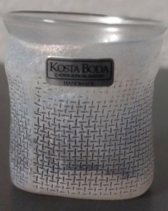 Kosta Boda Bertil Vallien Vaso Serie Network