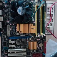 Scheda madre Asus + CPU quad q8200+ 4gb ram