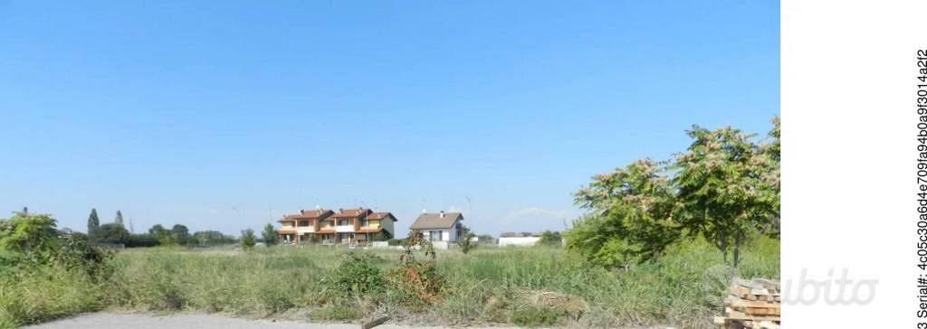 Immobile in asta di 15136 m² a Grumello Cremonese - Vista 2