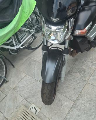 Suzuki grazie 600