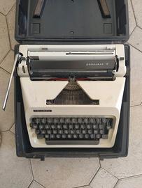 Macchina da scrivere vintage