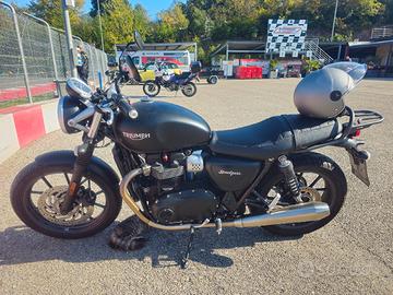 triumph street twin 900