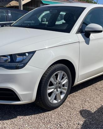 Audi A1 1.6 TDI 90cv Sportback 14’