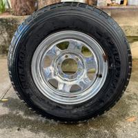 Cerchio per Toyota 4x4 da 16” con pneumatico