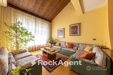 DUE VILLE IMMERSE NELLA TRANQUILLITÀ