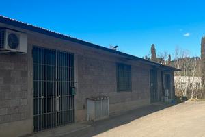 Laboratorio magazzino commerciale