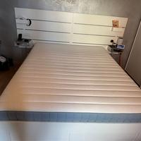 Letto matrimoniale contenitore + materasso a molle