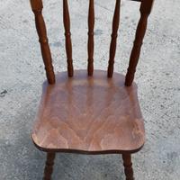 Sedia vintage in legno stile country