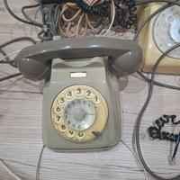 telefoni a disco grigi