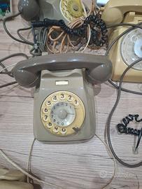 telefoni a disco grigi