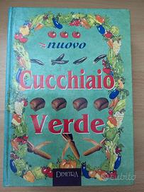 Libro nuovo cucchiaio verde
