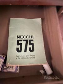 macchina da cucire Necchi 575
