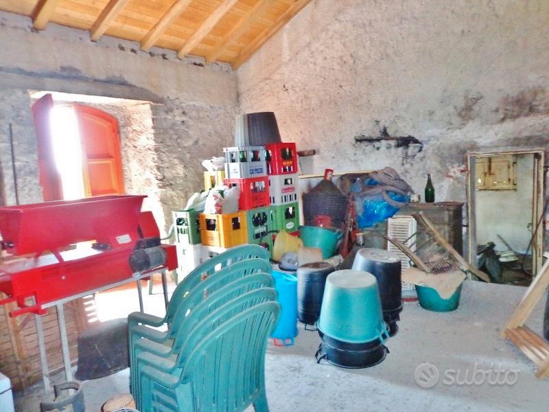 Rustico+2500mqTerreno accanto Villa FrancoBattiato - Vista 4