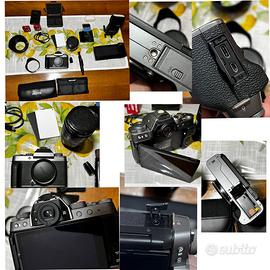 Fujifilm X-T200 + obiettivo 18-55