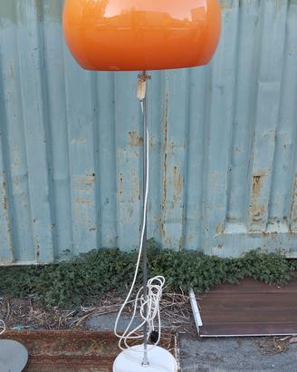 lampada da terra Lucerna Harvey Guzzini