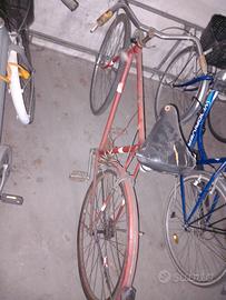 Bici uomo ruota da aggiustare