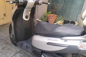 Piaggio Carnaby 250