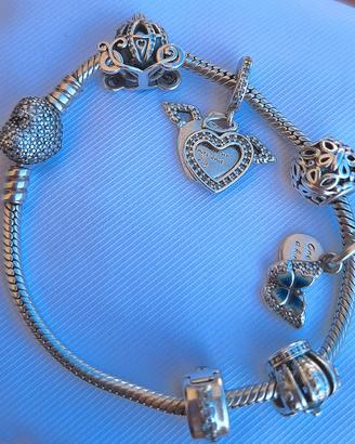 Bracciale Pandora Moments Chiusura cuore Pavè