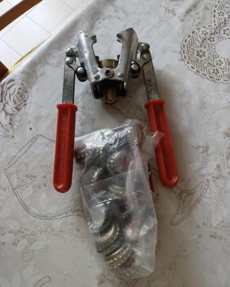 Tappatrice tappi corona G.A.P. vintage 