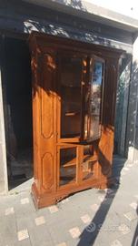 Particolare Vetrina / Libreria / Dispensa vintage