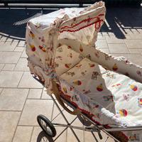 Carrozzina Vintage in vimini GIORDANI originale