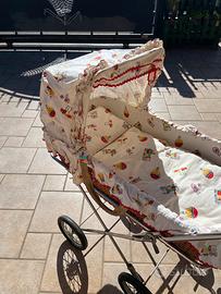 Carrozzina Vintage in vimini GIORDANI originale