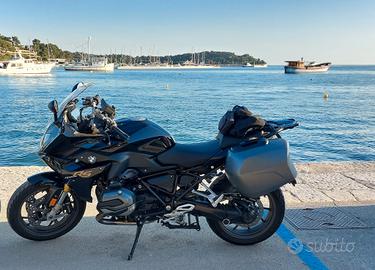 BMW R 1200 RS con cradle e valigie originali BMW