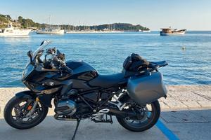 BMW R 1200 RS con cradle e valigie originali BMW