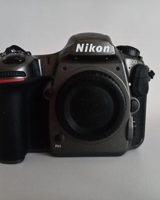 Nikon D 500