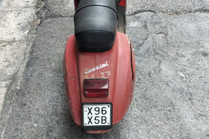 Vespa 50 special