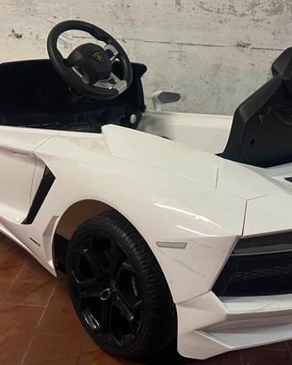 Lamborghini Aventador per bimbi