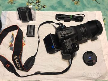 SONY ALPHA 350 con VARIO-SONNAR 3,5-4,5/16-80 ZA