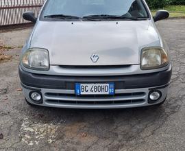 Renault Clio 1.2 benzina del 99 - OK Neopatentati