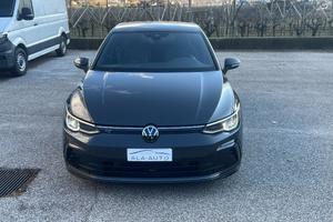 VOLKSWAGEN Golf 1.5 TSI R-Line