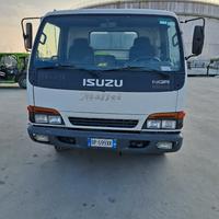 Autocarro isuzu
