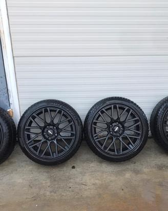 Cerchi Momo Revenge 8Jx17 Pirelli 225/45/R17