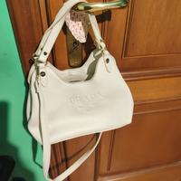 vestito invernale in vellutino. morbido e caldo