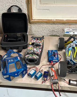 Buggy 1/8 tekno off road
