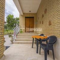 CASA SINGOLA CON DOPPIO APPARTAMENTO + CUBATURA PE