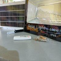 faro solare 600watt