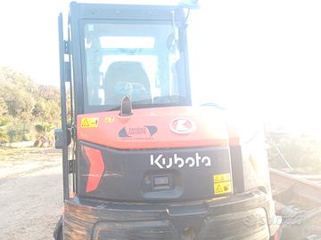 Escavatore kubota 56-5